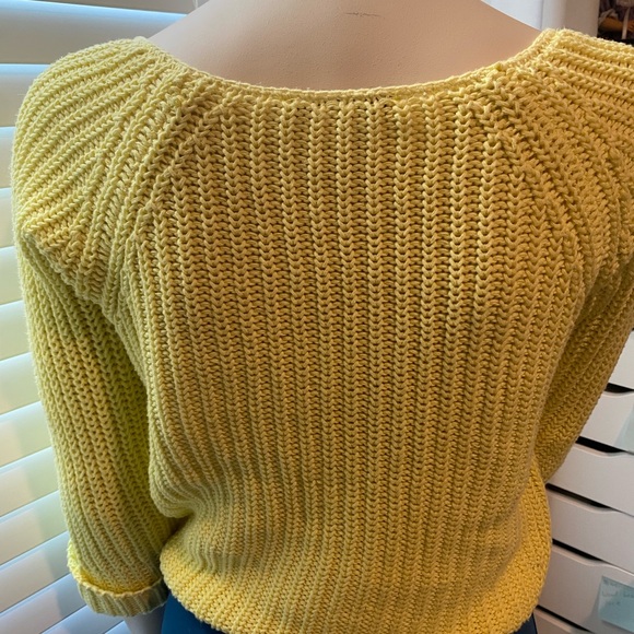 American Rag sweater - Picture 2 of 5